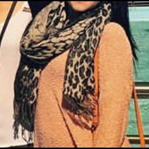 Leopard print scarf
